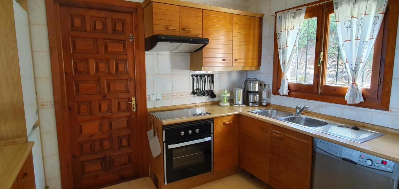 מיחאס Sea View Villa With Pool, Near Beach In Calahonda, Marbella Area מראה חיצוני תמונה